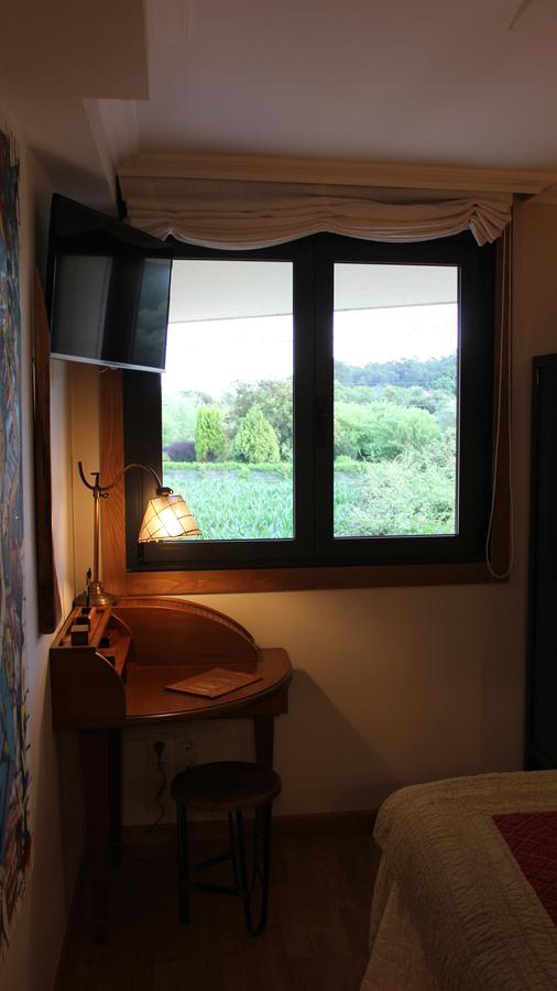Apartamento Spellos Rosal Exterior photo